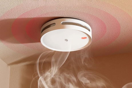 Los bomberos lo tienen claro: todas las casas deberían tener un detector de humos y esta opción conectada a tu smartphone es perfecta Los bomberos lo tienen claro: todas las casas deberían tener un detector de humos y esta opción conectada a tu smartphone es perfecta