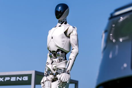 Al menos no es humano: un robot pierde el control en plena demo y se estrella en directo