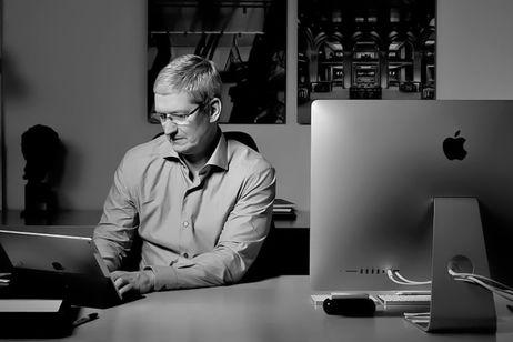Tim Cook desvela cómo Steve Jobs le convenció de unirse a Apple en el peor momento posible